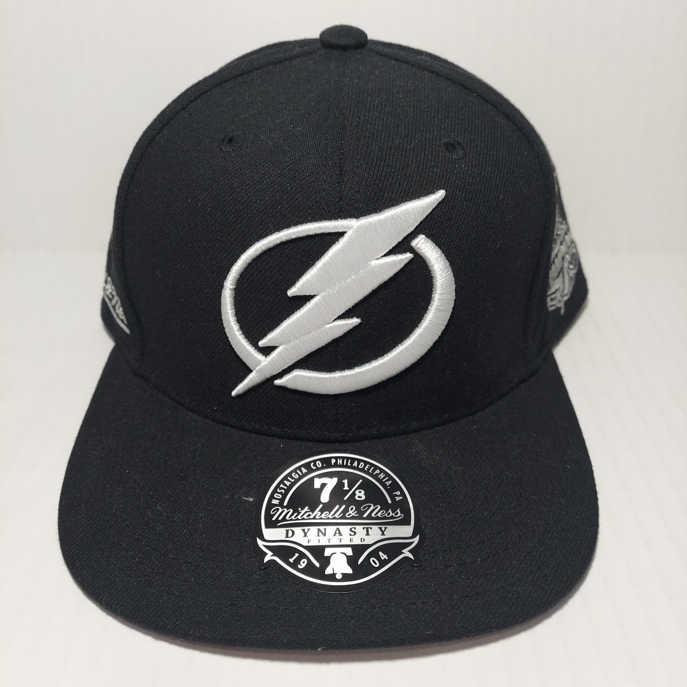 Tampa Bay Lightning Mitchell & Ness NHL 2020 Stanley Cup Black Fitted Cap 7 1/8